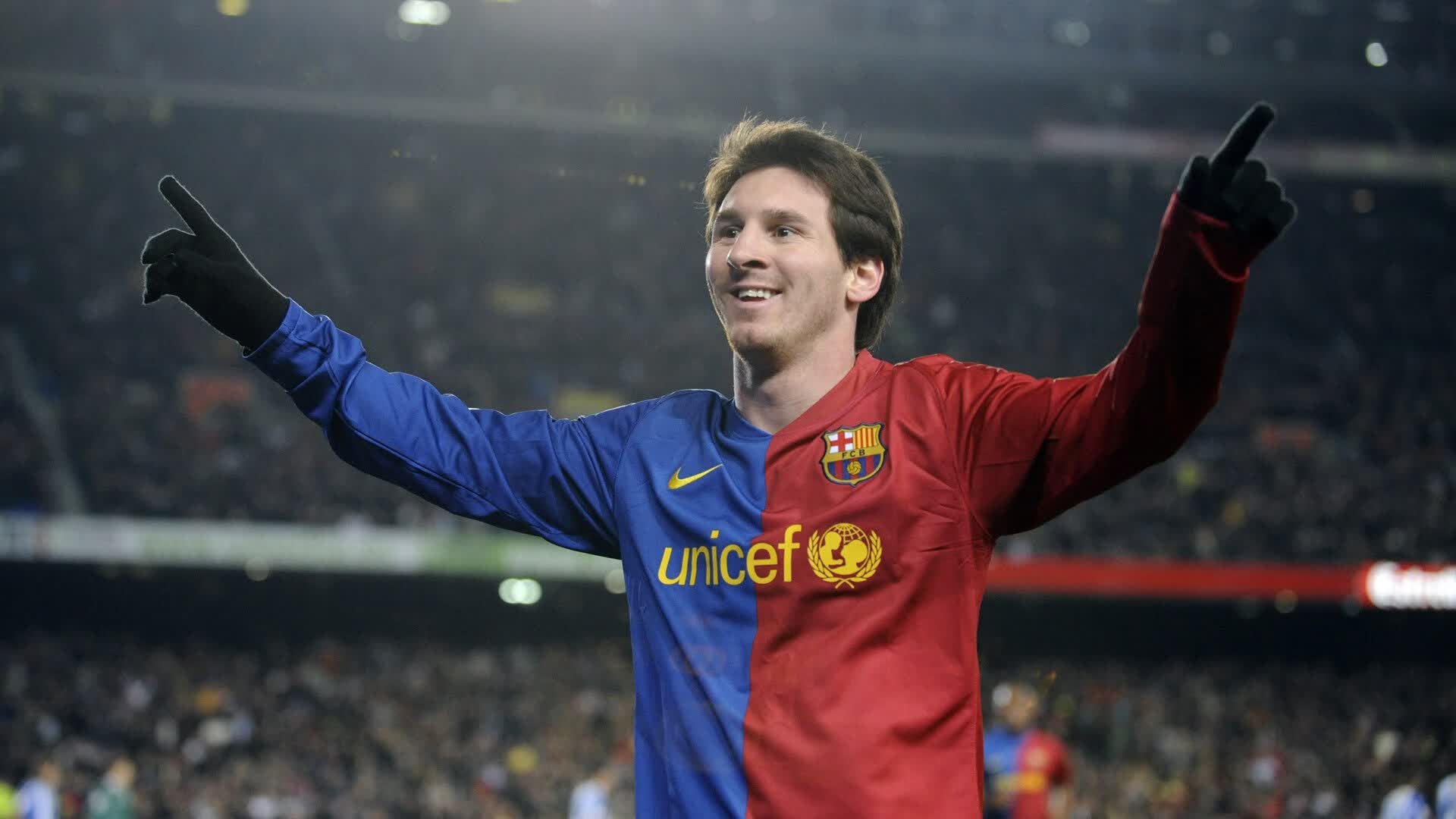 开云体育-魔笛奏响的圣歌，当热刺重伤倒地，莫德里奇率全队围拢祈祷，那一刻足球超越了胜负，魔笛圣歌，足球超越胜负的瞬间